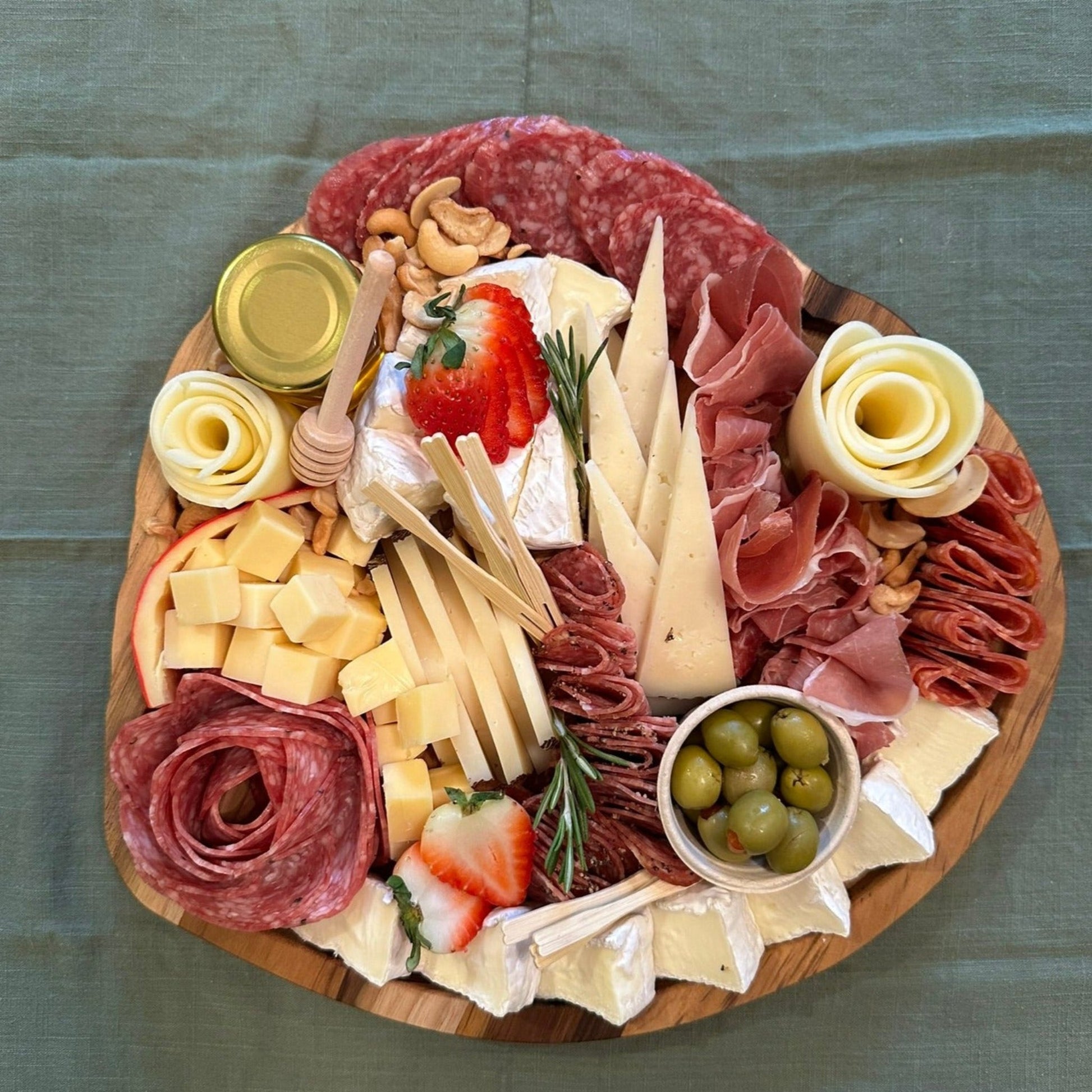 12-inch Pawleys Island shell charcuterie board, beach-themed wooden serving tray, coastal shell-shaped board for entertaining