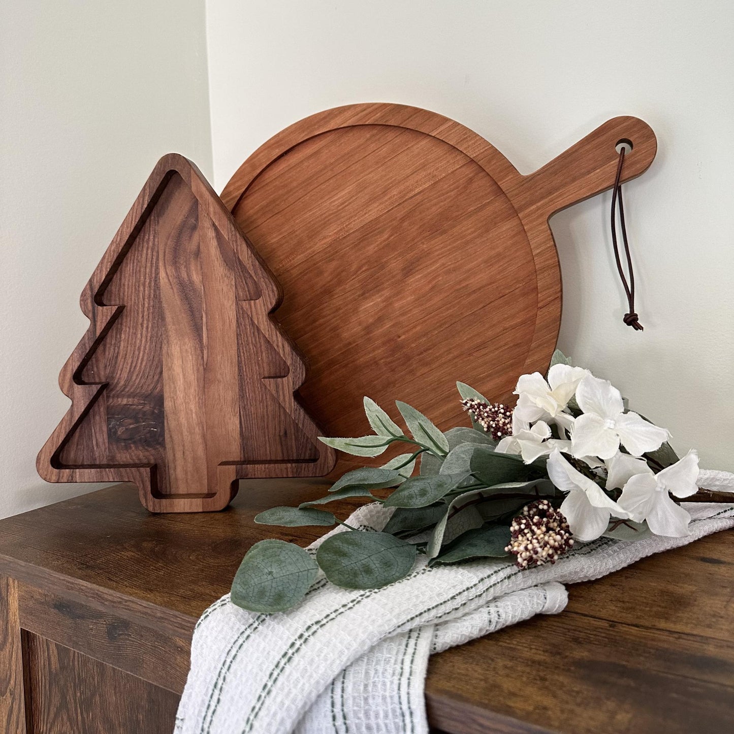 Christmas tree shaped charcuterie board, Christmas tree shaped cutting board