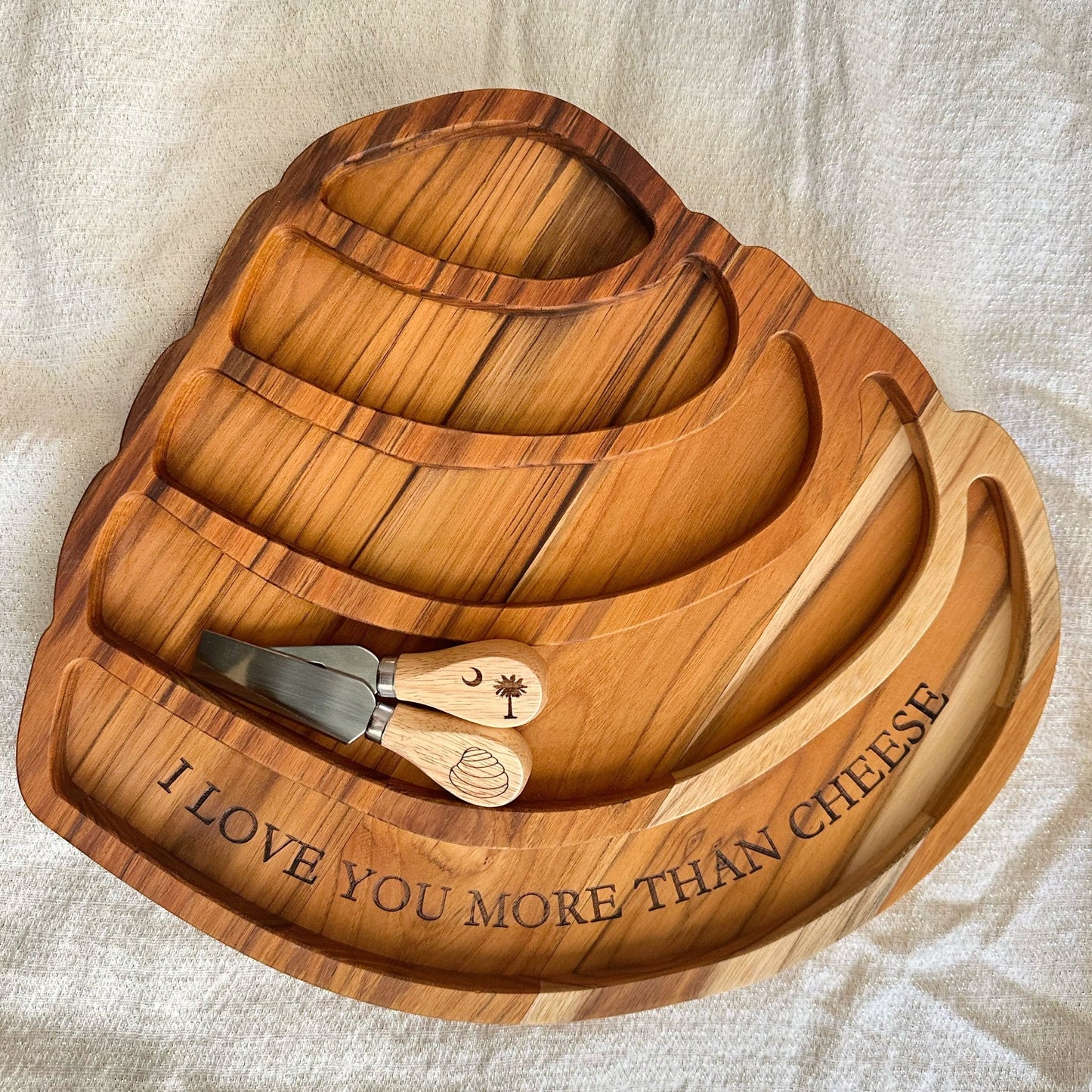 wooden tray shaped as pawleys island shell for shells of food
