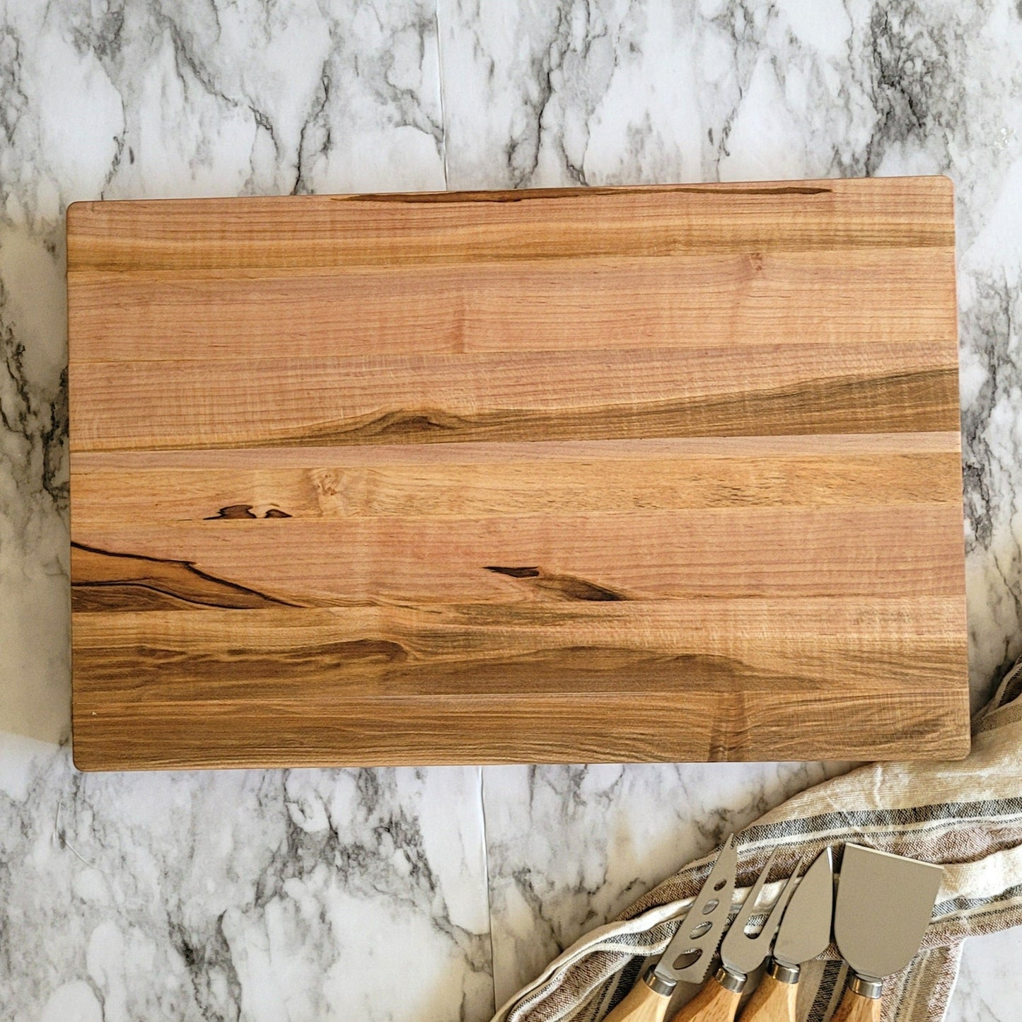 maple wood cutting board
